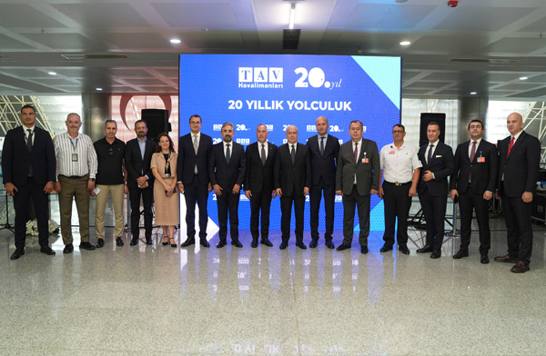 TAV Havalimanları İzmir’de 20. yılını kutluyor
