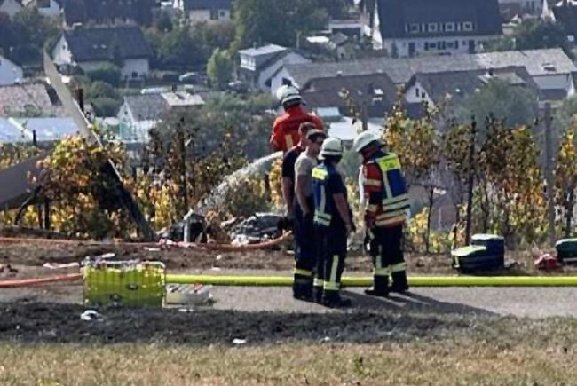 Almanya’da A32 Vixxen tipi hafif uçak düştü; 2 kişi hayatını kaybetti