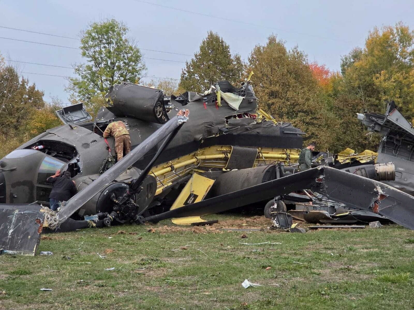 Bosna-Hersek’te CH-47 Chinook düştü; 4 kişi hayatını kaybetti