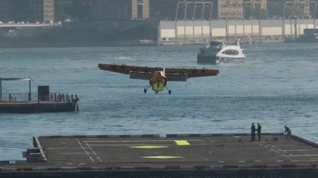Hibrit uçak helicopter pistine indi