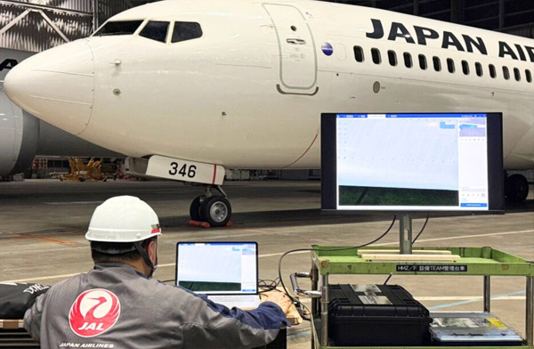 JAL uçak gövde kontrollerini drone ile yapıyor