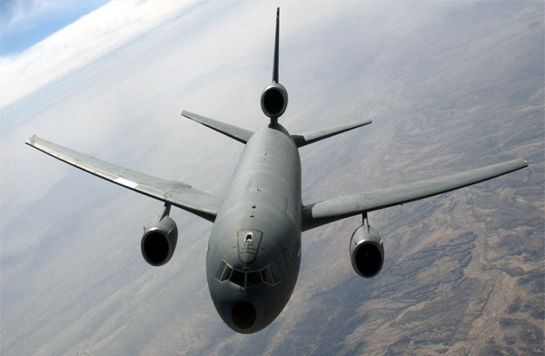 ABD 4 adet KC-10 tanker uçağını bir ülkeye devrediyor