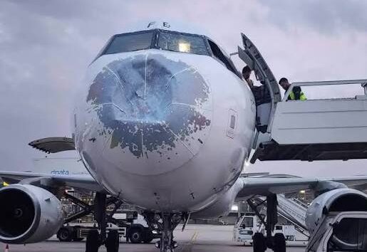 Yemenia Airways’in A320’si doluya yakalandı